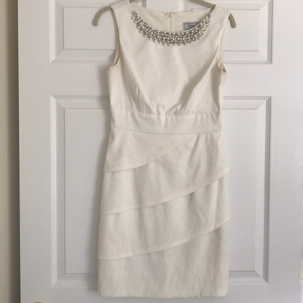 White dress size 6 with petal neckline